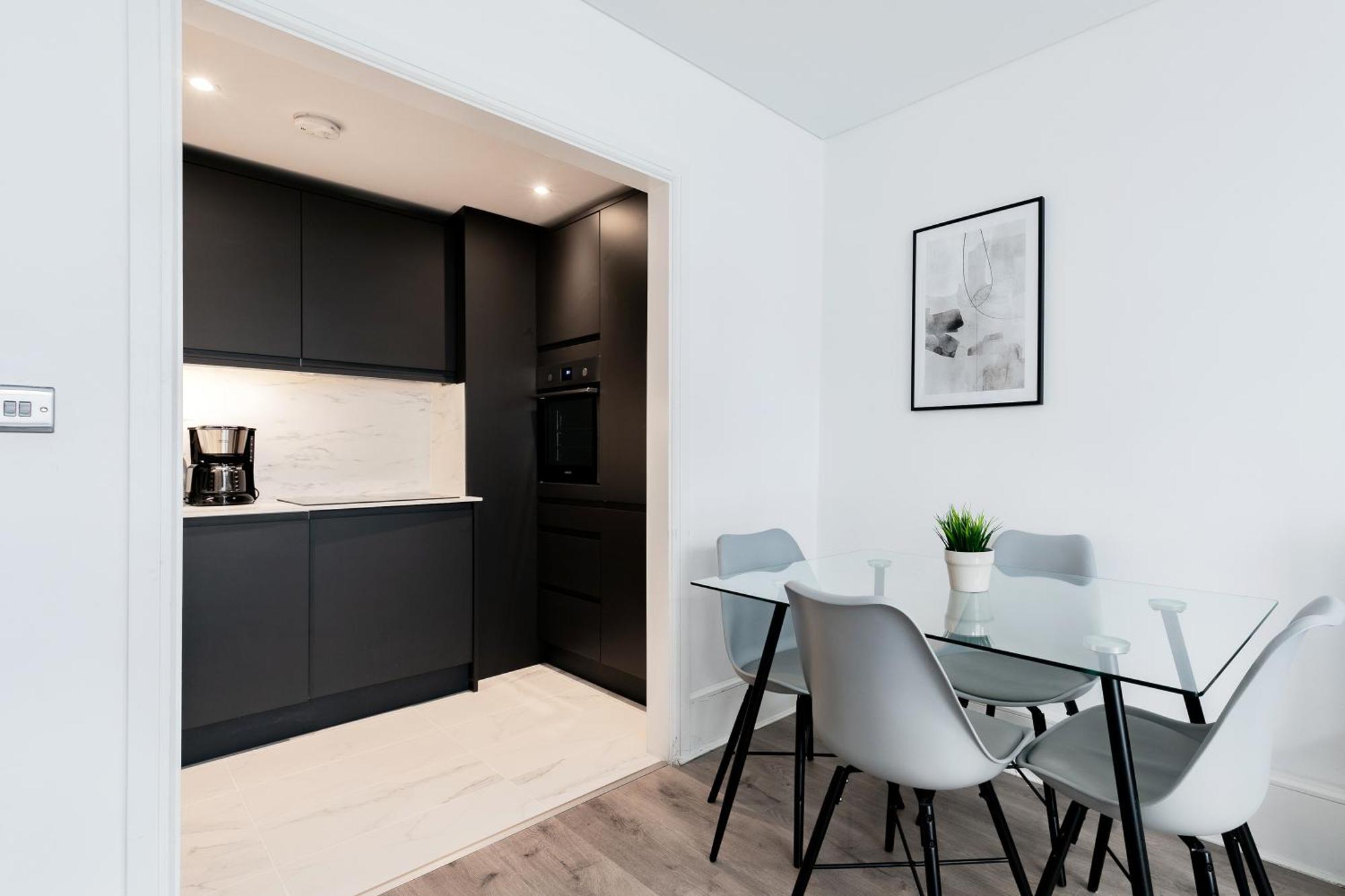 Kensington Prime Serviced * London