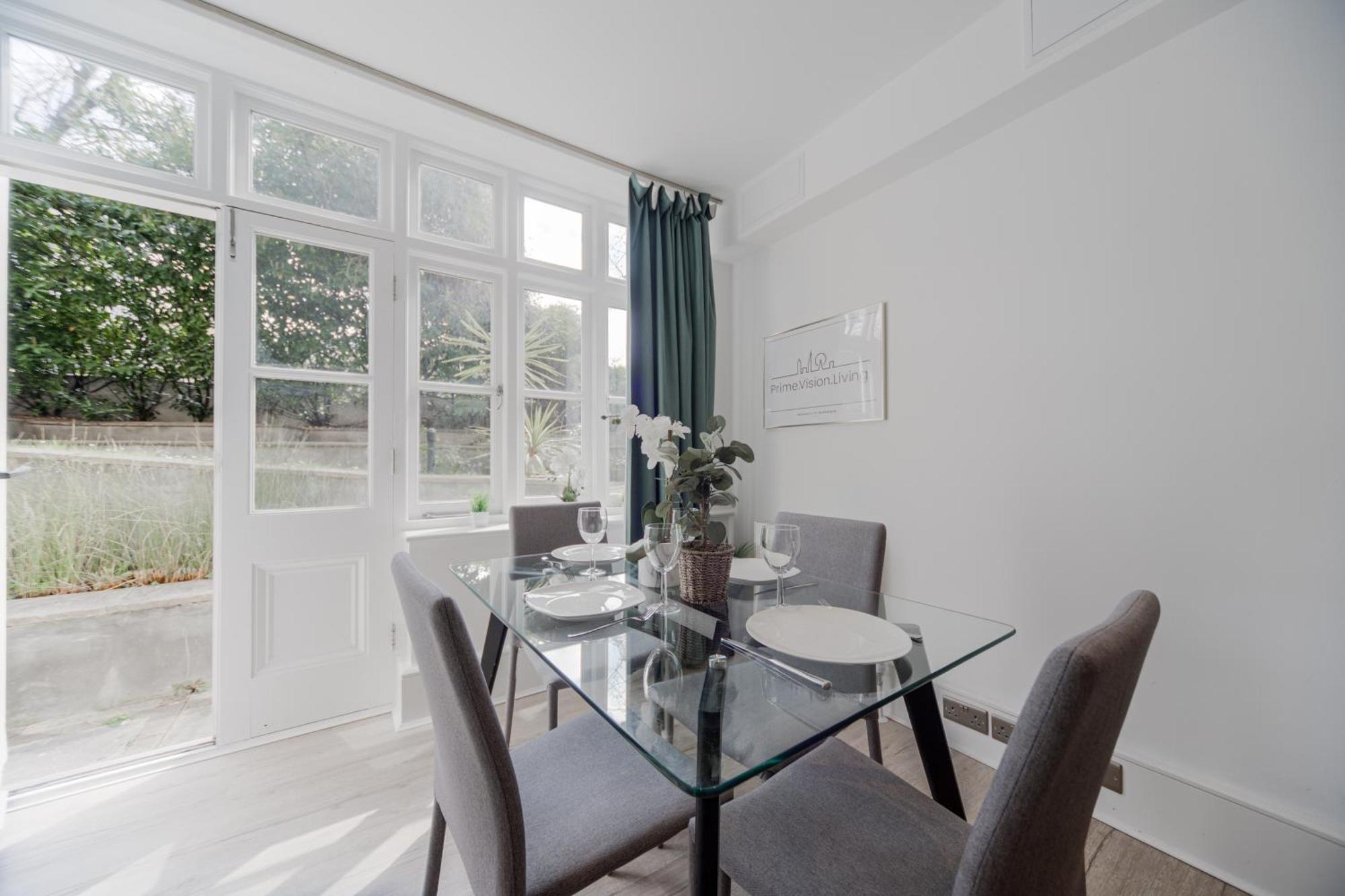 Kensington Prime Serviced * London